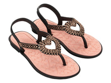 Load image into Gallery viewer, GD BELA CORACAO SANDAL GIRL *NEW*
